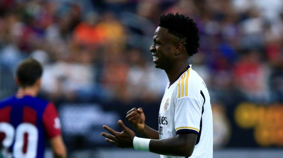 Barca and the woodwork defeat Real in Texas 'clasico'