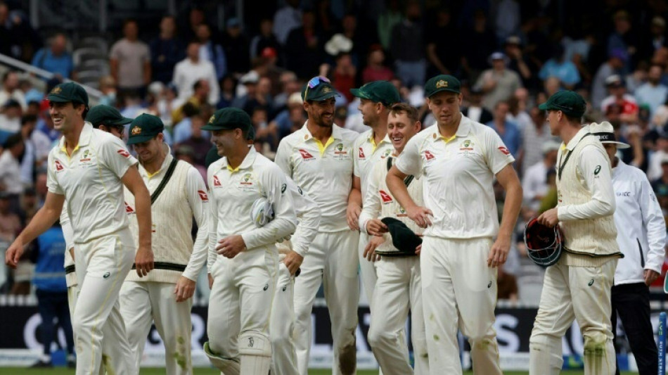 Australia win 2nd Test against England, lead Ashes 2-0