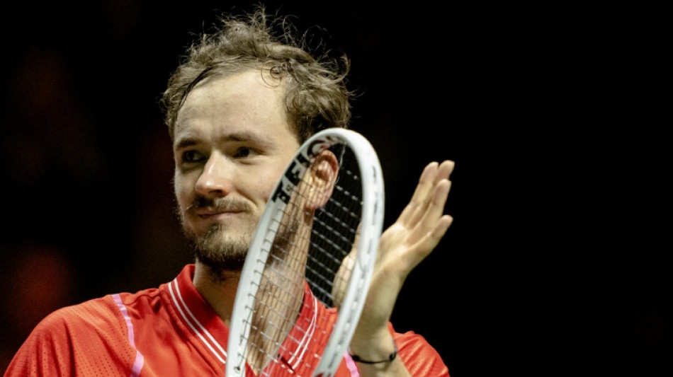 Medvedev breezes into Rotterdam final and back into world top 10