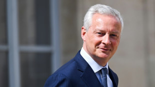 En plein bras de fer fiscal, l'ex&eacute;cutif pr&eacute;sent en force &agrave; la rentr&eacute;e du Medef