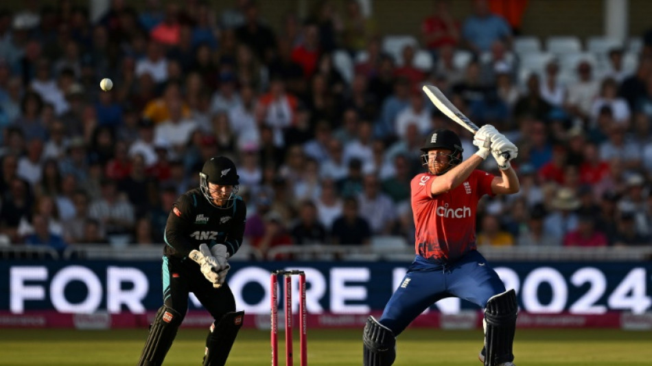 New Zealand overcome Bairstow blitz to hold England to 175-8 in 4th T20