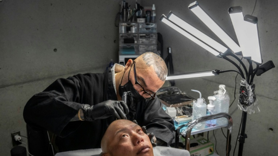Art ou m&eacute;decine? Au Japon, le tatouage cosm&eacute;tique cherche sa voie