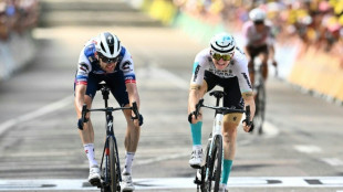 Mohoric wins photo finish for Tour de France stage 19