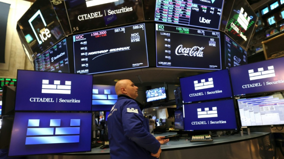 Wall Street poursuit sa baisse, entre aversion au risque et craintes économiques