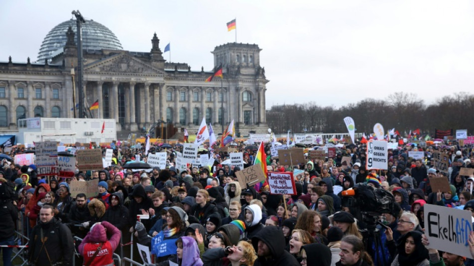 Contre l'extr&ecirc;me-droite: pr&egrave;s de 150.000 manifestants &agrave; Berlin