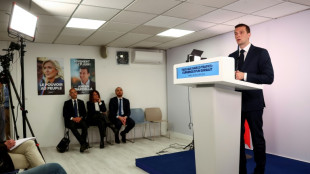 La extrema derecha francesa rompe con sus aliados alemanes en la Euroc&aacute;mara