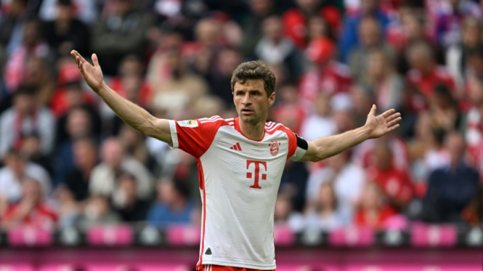 Leipzig beat Bayern to hand Dortmund title edge
