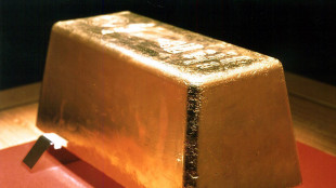 Tensioni in Asia, nuovo record per l'oro, spot a 3.144,1 dollari