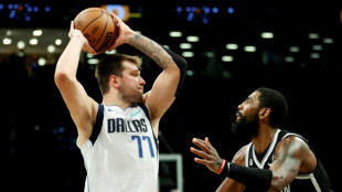 Irving joins Mavericks as clubs make NBA trade official