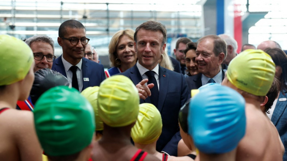 Pour Macron, la c&eacute;r&eacute;monie d'ouverture des JO sur la Seine reste le "sc&eacute;nario privil&eacute;gi&eacute;"