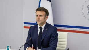 Macron begr&uuml;&szlig;t Zw&ouml;lf-Punkte-Plan und warnt China vor Waffenlieferungen an Russland