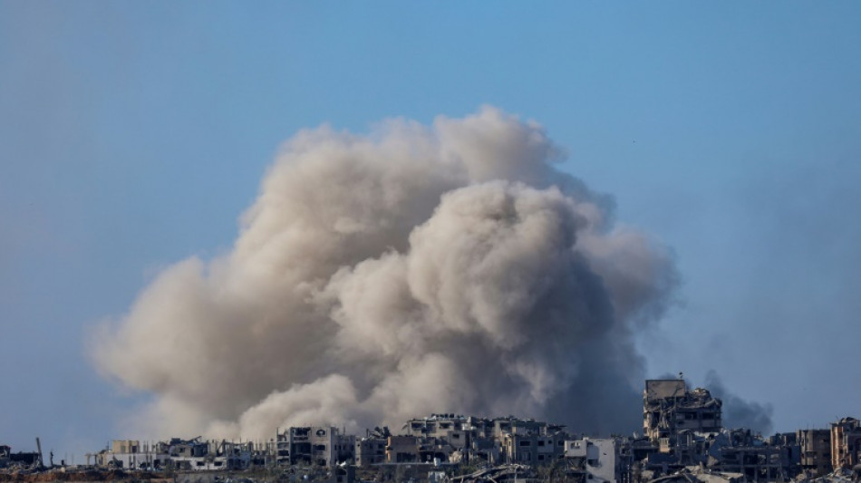 Isra&euml;l lance de nouvelles frappes sur Gaza, appels aux n&eacute;gociations sur les otages