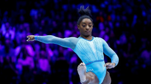 Biles in complete control at gymnastic worlds
