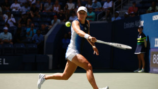 Swiatek routs 'best friend' Juvan to reach last 16