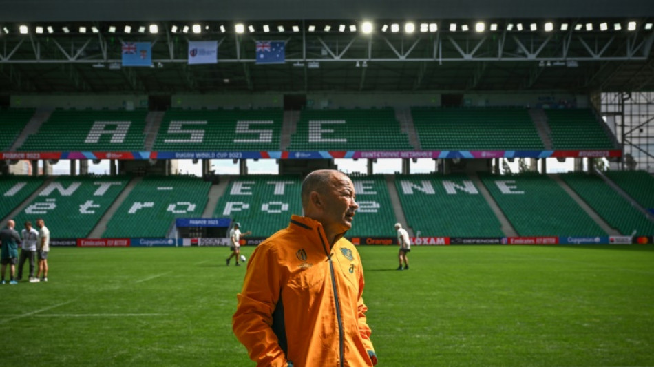 Jones vows to protect Wallabies fly-half Gordon against Wales