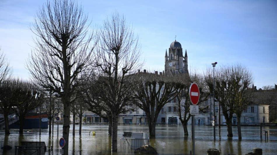 294 communes reconnues en &eacute;tat de catastrophe naturelle, baisse du niveau de l'eau dans l'Ouest
