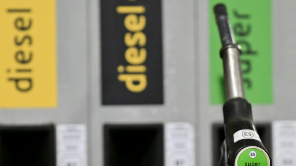 Greenpeace wirft &Ouml;lkonzernen immer h&ouml;here "&Uuml;bergewinne" vor - Branche widerspricht