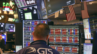 Wall Street apre debole, Dj +0,12%, Nasdaq -0,03%