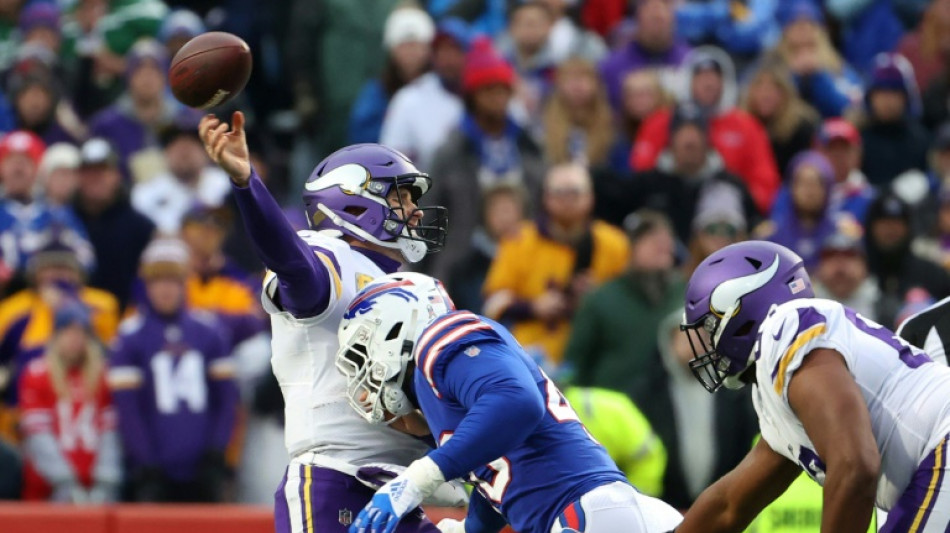Vikings fight back to shock Bills, Packers edge Cowboys in overtime