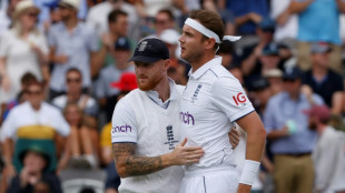 Khawaja and Smith fall as England rally in 2nd Ashes Test