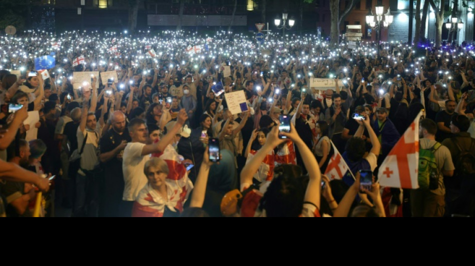 Nueva manifestaci&oacute;n masiva en Georgia contra la ley de "influencia extranjera"