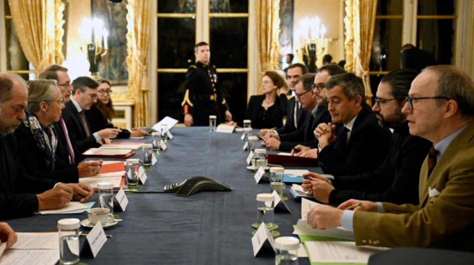 El ministro del Interior franc&eacute;s admite un "fallo" en el seguimiento psiqui&aacute;trico del autor del ataque en Par&iacute;s