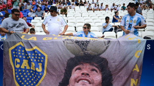 Justi&ccedil;a argentina autoriza transfer&ecirc;ncia do corpo de Maradona a pedido de suas filhas