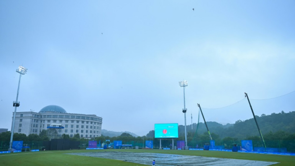 Sri Lanka and Bangladesh into cricket semis as rain plays a hand