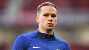 Chelsea boss Pochettino uses crossbar challenge to boost Mudryk's morale