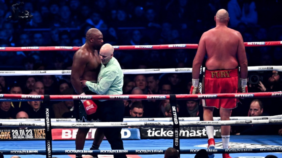 Fury dominates Chisora to retain WBC heavyweight title and eyes Usyk