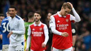 Arsenal aim to settle nerves as Liverpool attempt reset