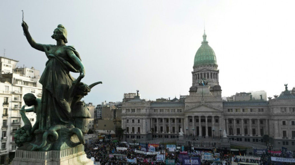 Tausende bei j&auml;hrlichem Marsch gegen Gewalt gegen Frauen in Argentinien