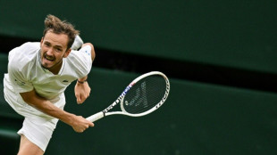 Medvedev back in his element on Canadian hardcourts