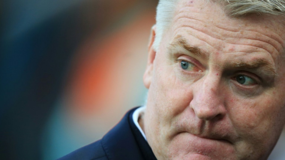 Leicester boss Smith urges final push as relegation looms