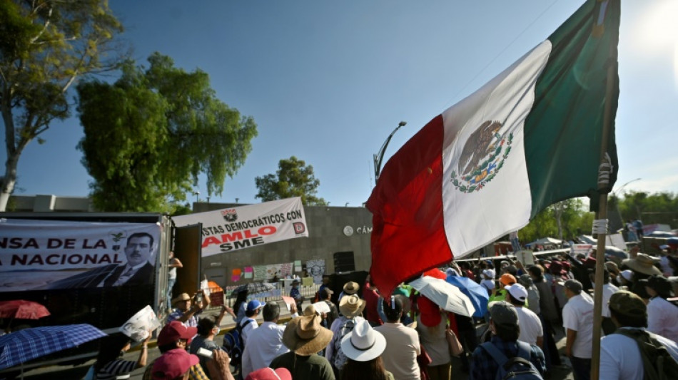 Mexique: premier &eacute;chec pour le pr&eacute;sident sur son projet-phare contest&eacute; par les Etats-Unis