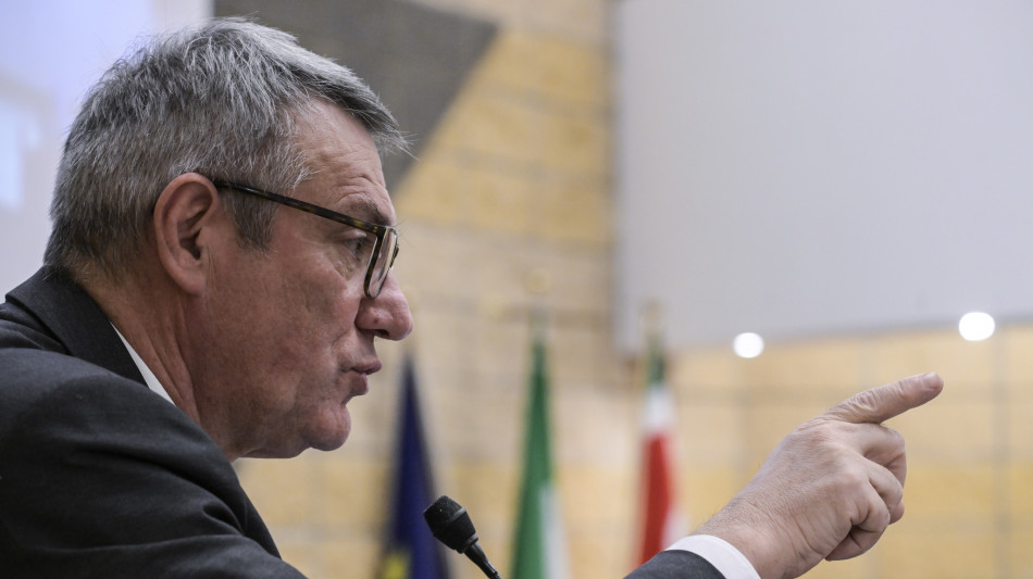 Landini, ponte sullo Stretto inutile, drena risorse al Paese