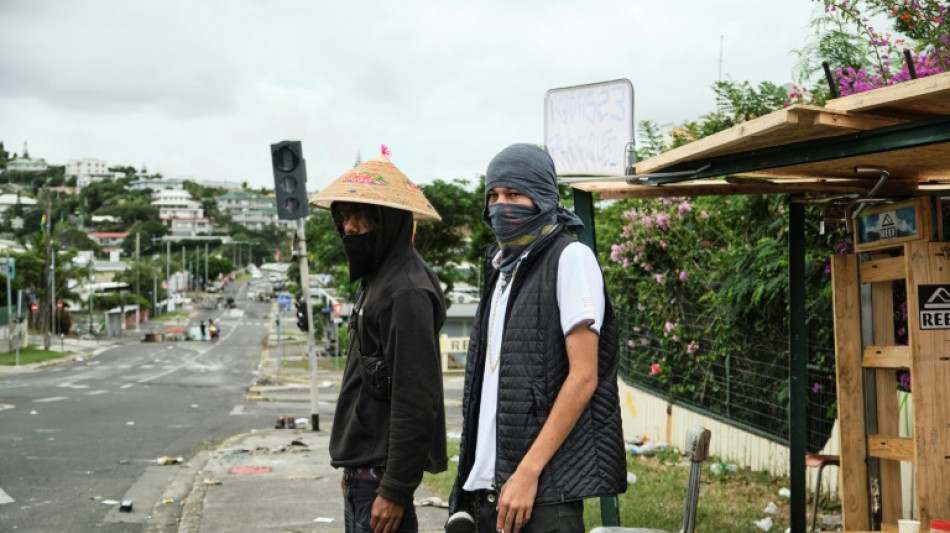 El presidente franc&eacute;s llega a Nueva Caledonia, sacudida por los disturbios
