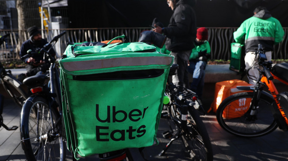 Uber, '3,8 milioni a 1400 rider dopo chiusura attivit&agrave; Italia'