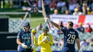 Australia cruise to six-wicket win over England in first ODI