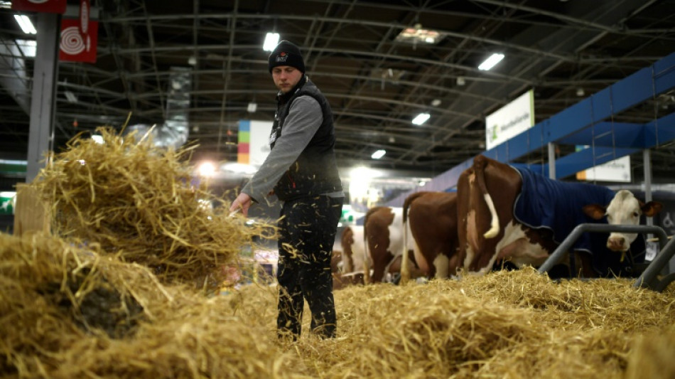 Macron ouvre le Salon de l'agriculture &agrave; l'ombre de la crise russo-ukrainienne