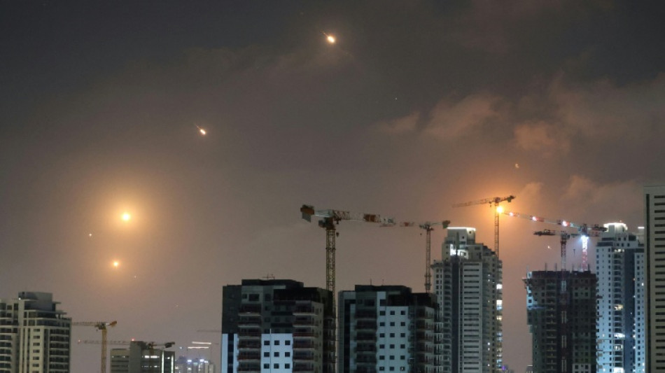 Eskalation in Nahost: Iran feuert nach israelischem Gro&szlig;angriff Raketen auf Israel ab