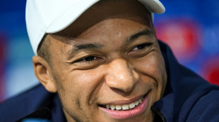 La clase pol&iacute;tica francesa reacciona a las palabras de Mbapp&eacute; entre apoyo e indiferencia