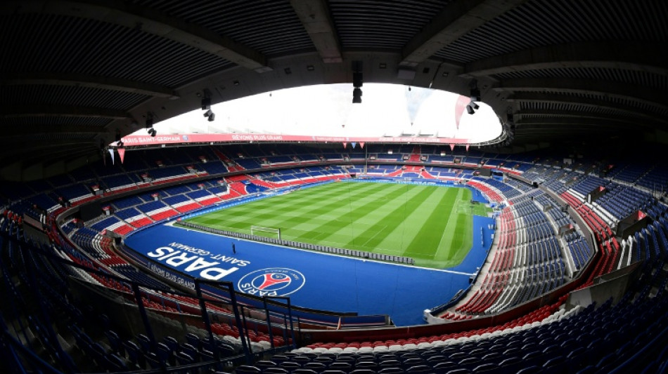 Ligue 1: la pelouse du Parc victime de la canicule, le PSG d&eacute;butera dimanche &agrave; Rennes