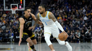 Lakers down Warriors without LeBron, Kings top Mavs in overtime