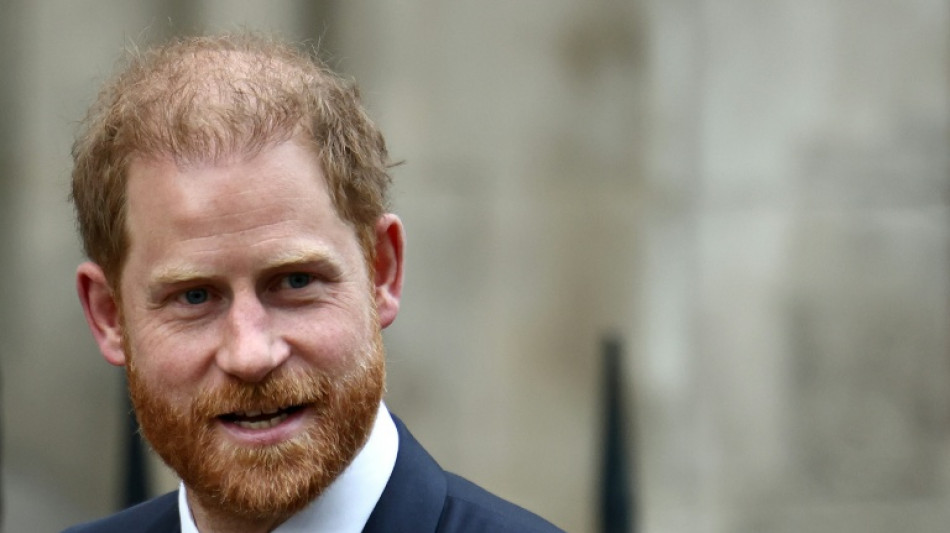 Harry et d'autres c&eacute;l&eacute;brit&eacute;s contraintes de verser 9,5 millions de livres au Daily Mail
