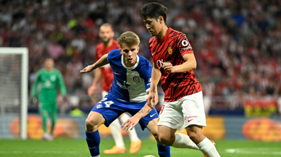 PSG sign South Korea's Lee from Mallorca