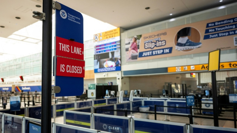 Trump threatens air traffic controllers over shutdown absences