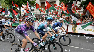 Los ciclistas anuncian que neutralizarán la Vuelta si hay más incidentes