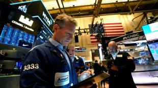 Wall Street ouvre en baisse, marque une pause apr&egrave;s l'inflation