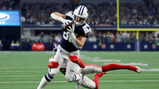 Cowboys find their rhythm to beat Giants, Vikings down Pats